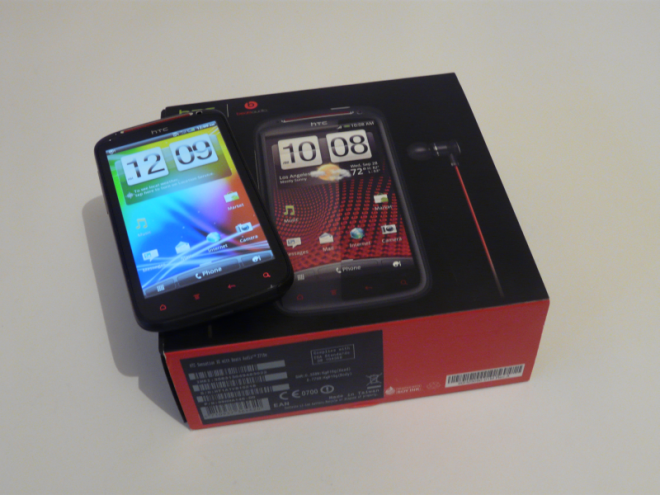 http://www.gsmdome.com/wp-content/uploads/2011/10/htc-sensation-xe-unboxing-660x495.png