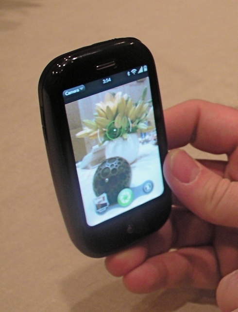 palm-pre-hands-on2