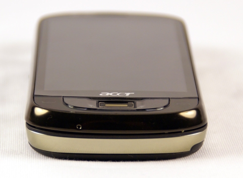 acer-m900-bottom