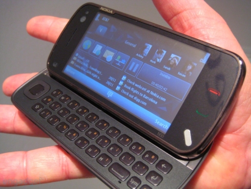 nokia-n97-hands-002