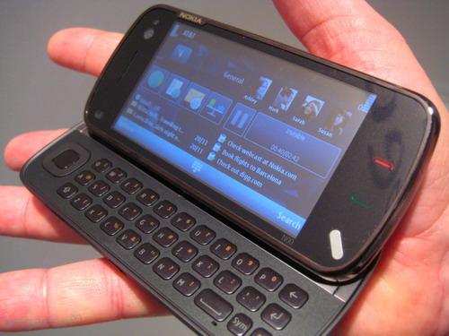 nokia-n97-hands-002