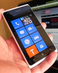 01_Nokia-Lumia-900-reviewgsmdome-com