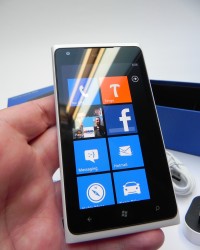 12_Nokia-Lumia-900-reviewgsmdome-com