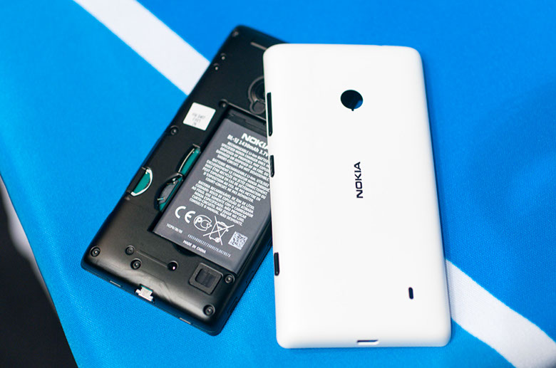 Nokia Lumia 521 Hands on First Look, TMobile Version (Video)