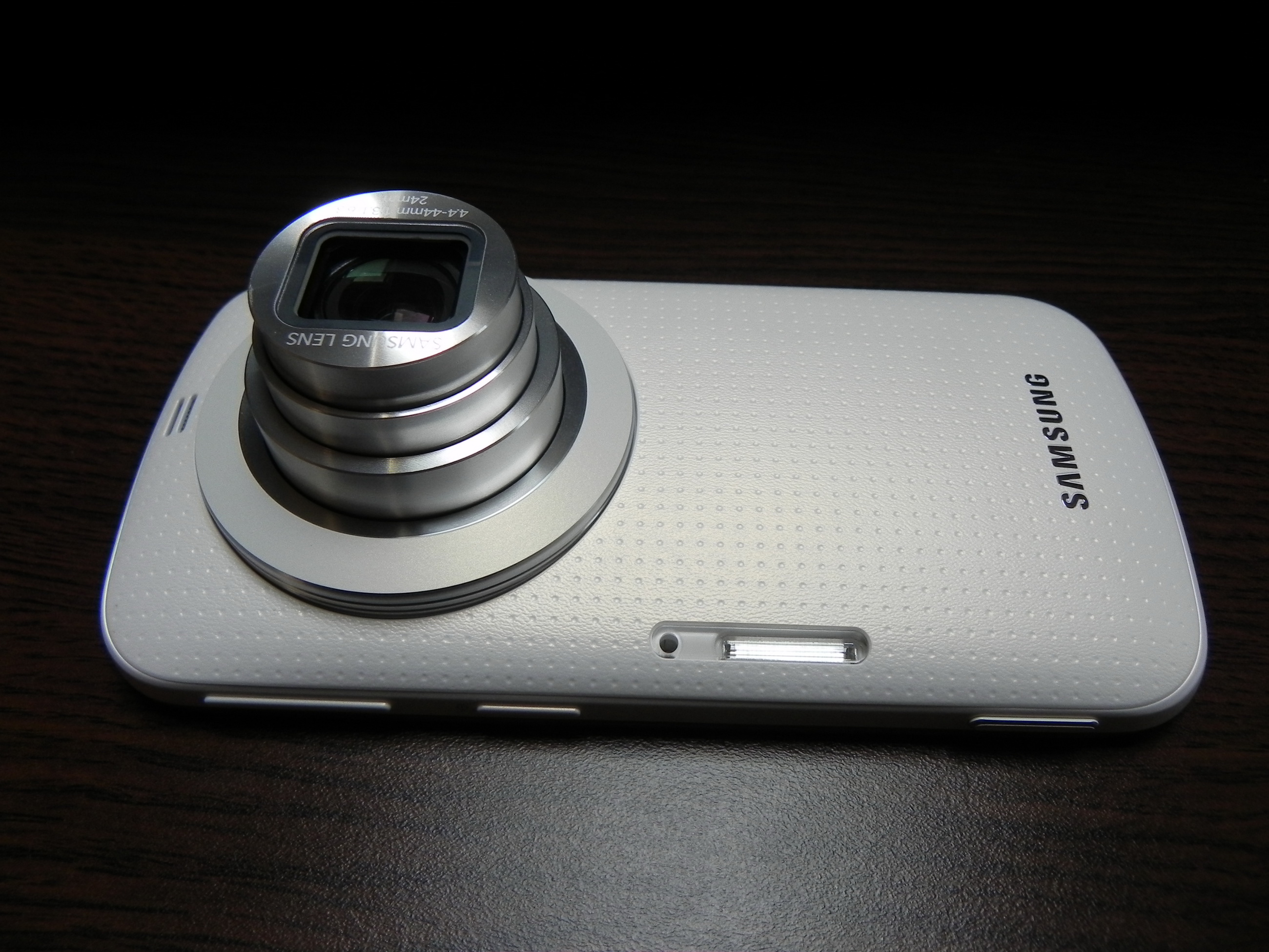 Samsung Galaxy K Zoom Review Excellent Optical Image Stabilization And Zoom Unimpressive Case Design Video Gsmdome Com