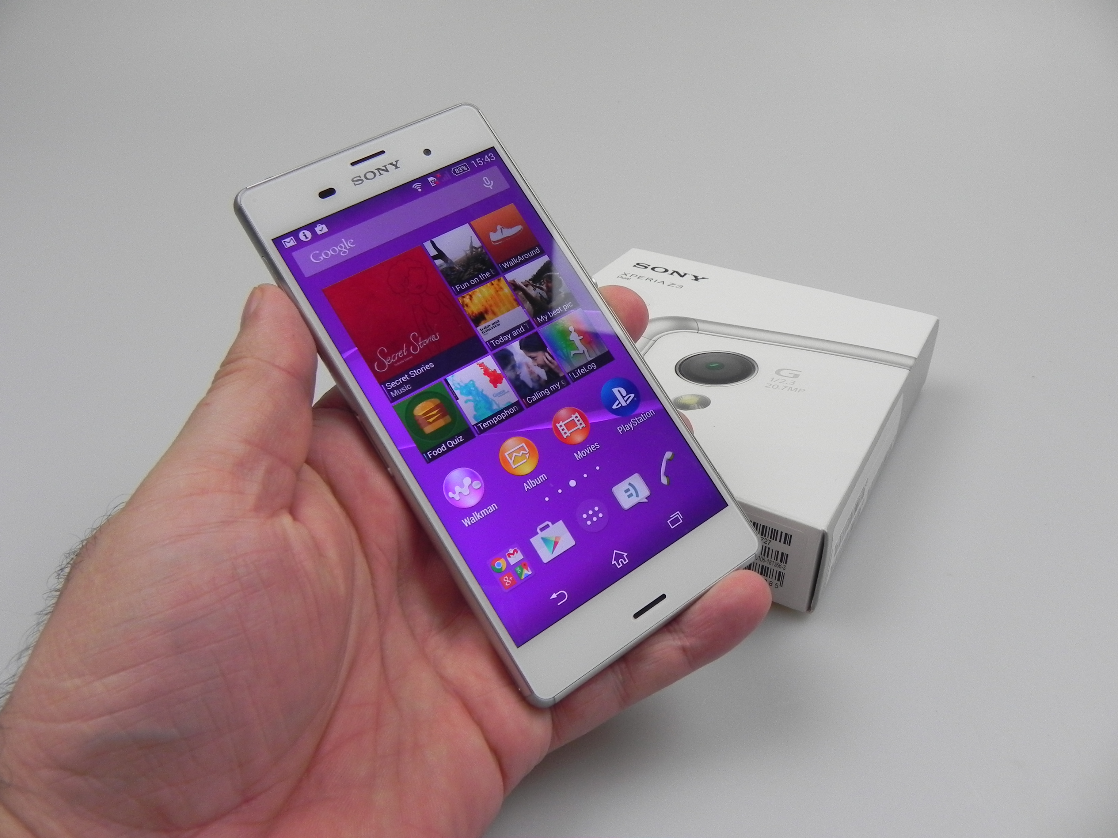 Sony Xperia Z3 Unboxing (Dual SIM): Dual Glass Layer Still Here, Edges