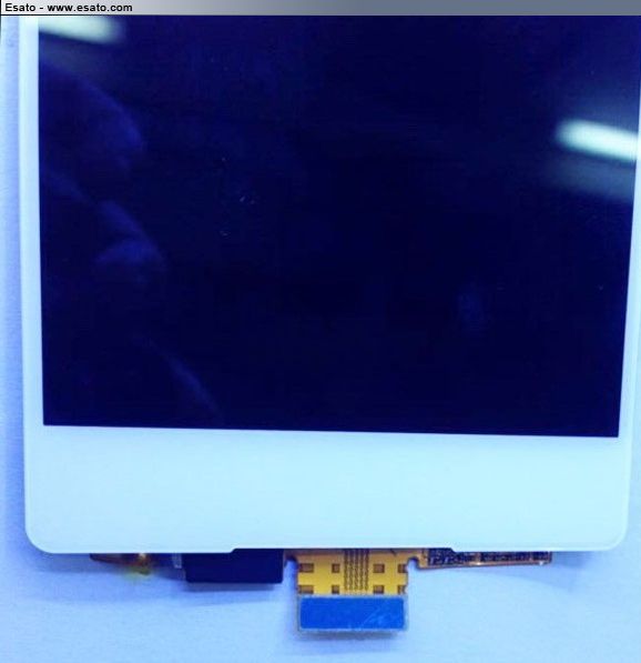 Alleged-Xperia-Z4-LCD-digitizer (2)