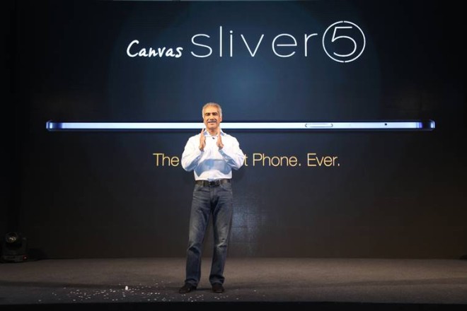 vineet-taneja-ceo-micromax-launching-the-worlds-slimmest-phone-canvas-sliver-5