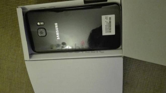 Galaxy-S7-box-3