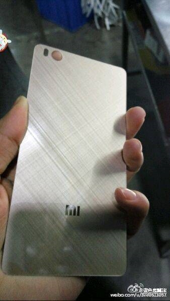 Xiaomi-Mi-5-back-cover-leak_1