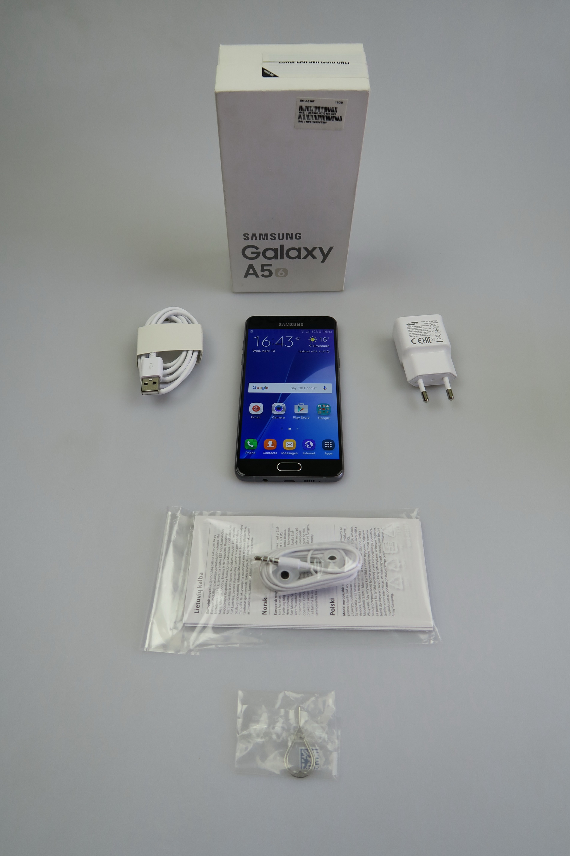 Samsung Galaxy A5 (2016) Unboxing: Glassy Changes in the Midrange Galaxy (Video ...1900 x 2850