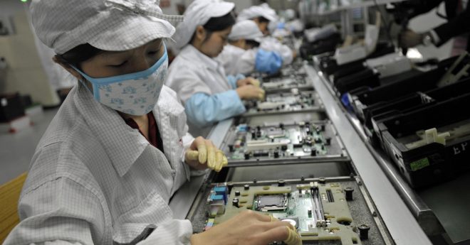 foxconn-assembly-line