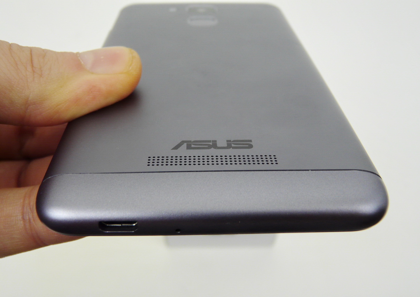 Asus ZenFone 3S Max Review
