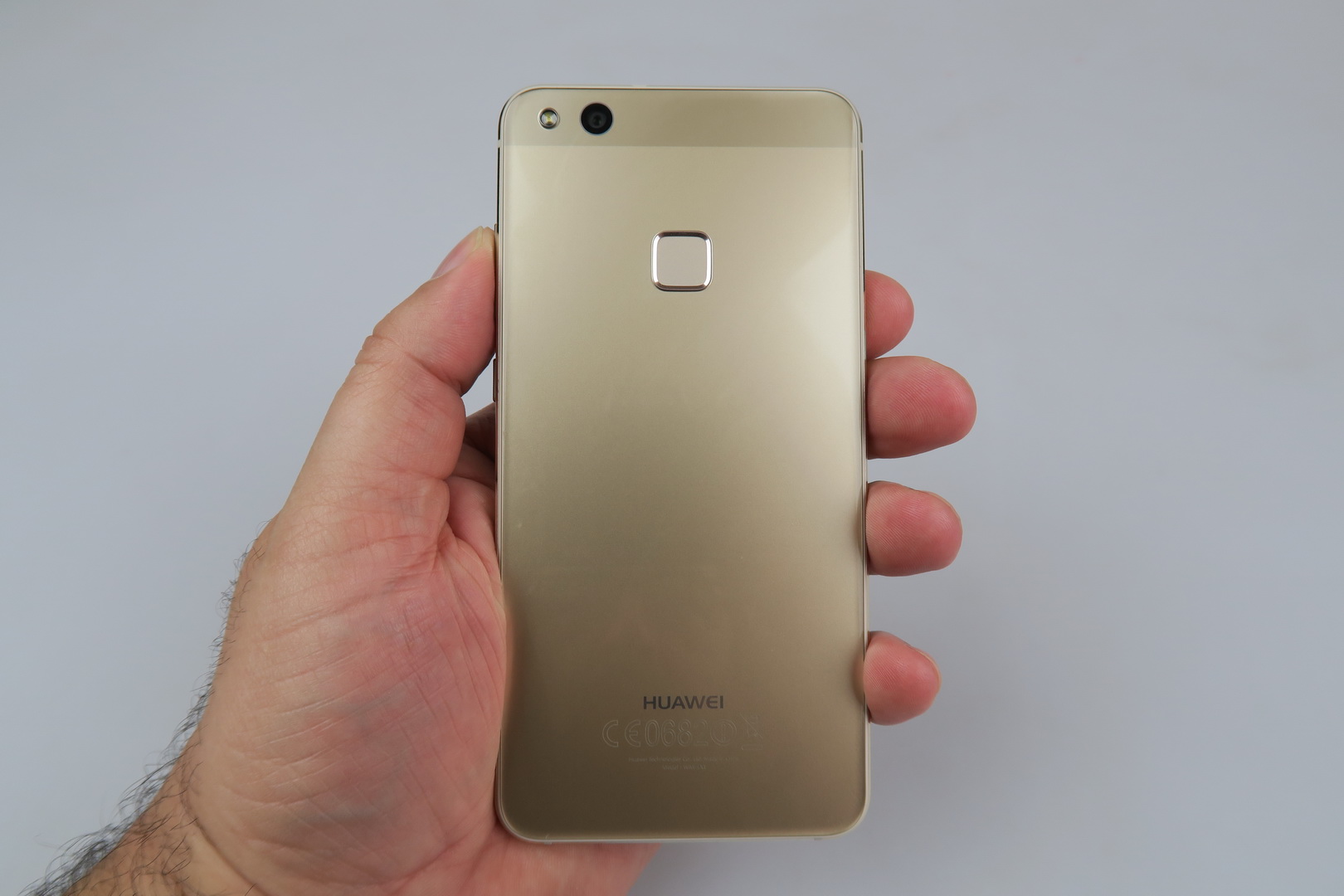 erstatte astronaut diagram Huawei P10 Lite Review: A Scoop of Greatness (Video) | GSMDome.com