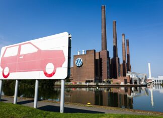 Saxony Leader Proposes 40-Hour Week as Volkswagen Zwickau’s Future Remains Unclear Volkswagen manufacturing facility associated with the company’s German production operations