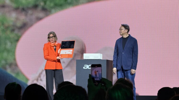 Acer hardware product display