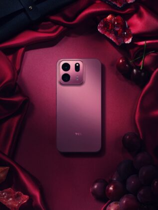 TCL P80 Series Brings NXTPAPER AMOLED to Europe, With a 3x Periscope on the Ultra
