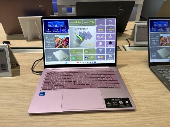 Acer Swift Air 14 in a colorful finish