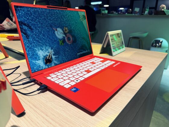 Packard Bell DotBook laptop in a colorful finish