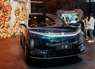Chinese Car Brands Take More Than 11% of Europe’s Market as Plug-In Hybrids Surge