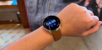 Motorola Moto Watch Ultra smartwatch