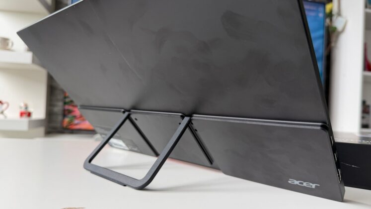 Acer PM161Q B Review: A Lightweight Second Screen for Mobile Work