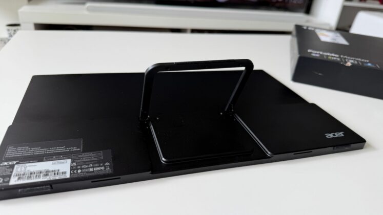 Acer PM161Q B Review: A Lightweight Second Screen for Mobile Work