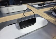 Anker x VALORANT 10-in-1 Hub Drives Dual 4K 120Hz Displays on Windows Anker x VALORANT 10-in-1 Desktop USB-C Hub with its built-in status display.