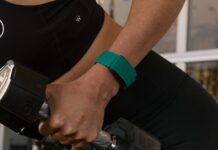 Apple Reportedly Prototyping a Screenless Fitness Band for 2028 or Later Apple Reportedly Prototyping a Screenless Fitness Band for 2028 or Later