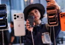 Apple Raises iPhone 17 Price to $899 in the US After iPhone 18 Pro Launch Apple Raises iPhone 17 Price to $899 in the US After iPhone 18 Pro Launch