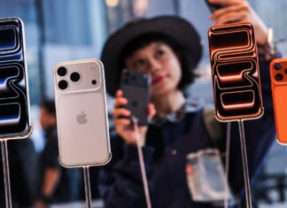 Apple Raises iPhone 17 Price to $899 in the US After iPhone 18 Pro Launch Apple Raises iPhone 17 Price to $899 in the US After iPhone 18 Pro Launch