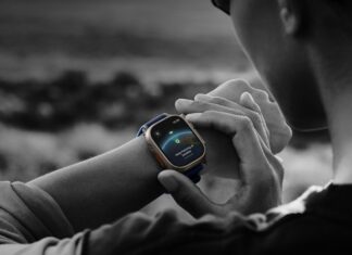 Apple Watch Shipments Rise 14% as Global Smartwatch Market Slips in Q2 2026 Apple Watch Shipments Rise 14% as Global Smartwatch Market Slips in Q2 2026