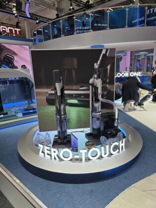 Tineco PURE ONE STATION 7 ZeroTouch Automates Dust Disposal and Bag Replacement