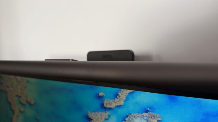 BenQ ScreenBar Halo 2 Review: Dual-Sided Monitor Light Adds Adjustable Task and Bias Lighting