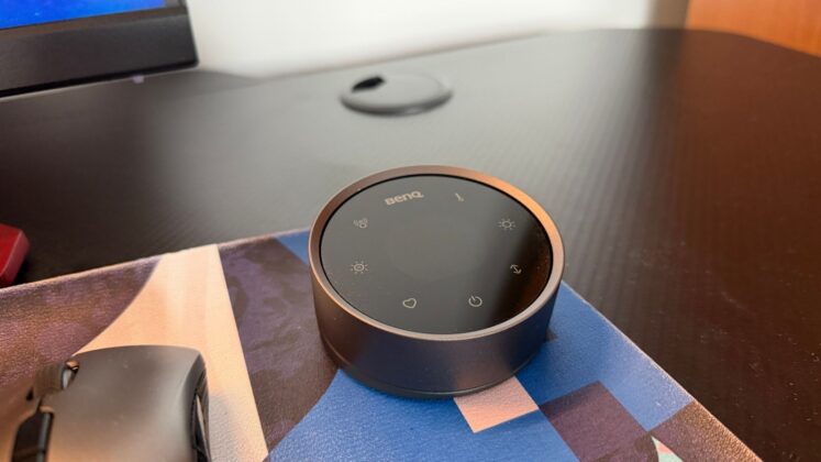BenQ ScreenBar Halo 2 Review: Dual-Sided Monitor Light Adds Adjustable Task and Bias Lighting