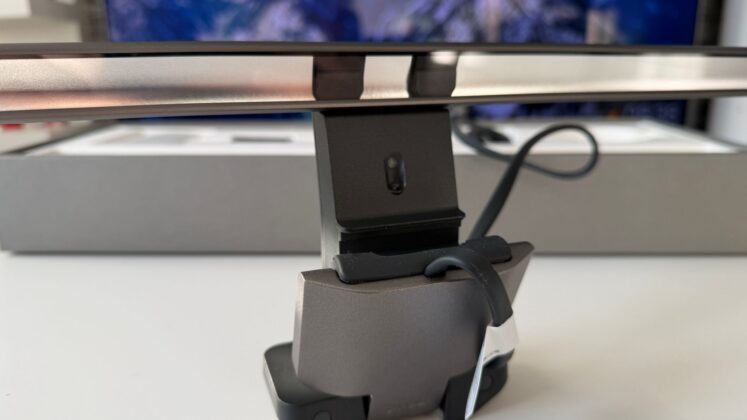 BenQ ScreenBar Halo 2 Review: Dual-Sided Monitor Light Adds Adjustable Task and Bias Lighting