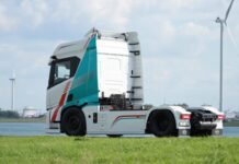 BYD ETT 44 electric heavy-duty tractor truck