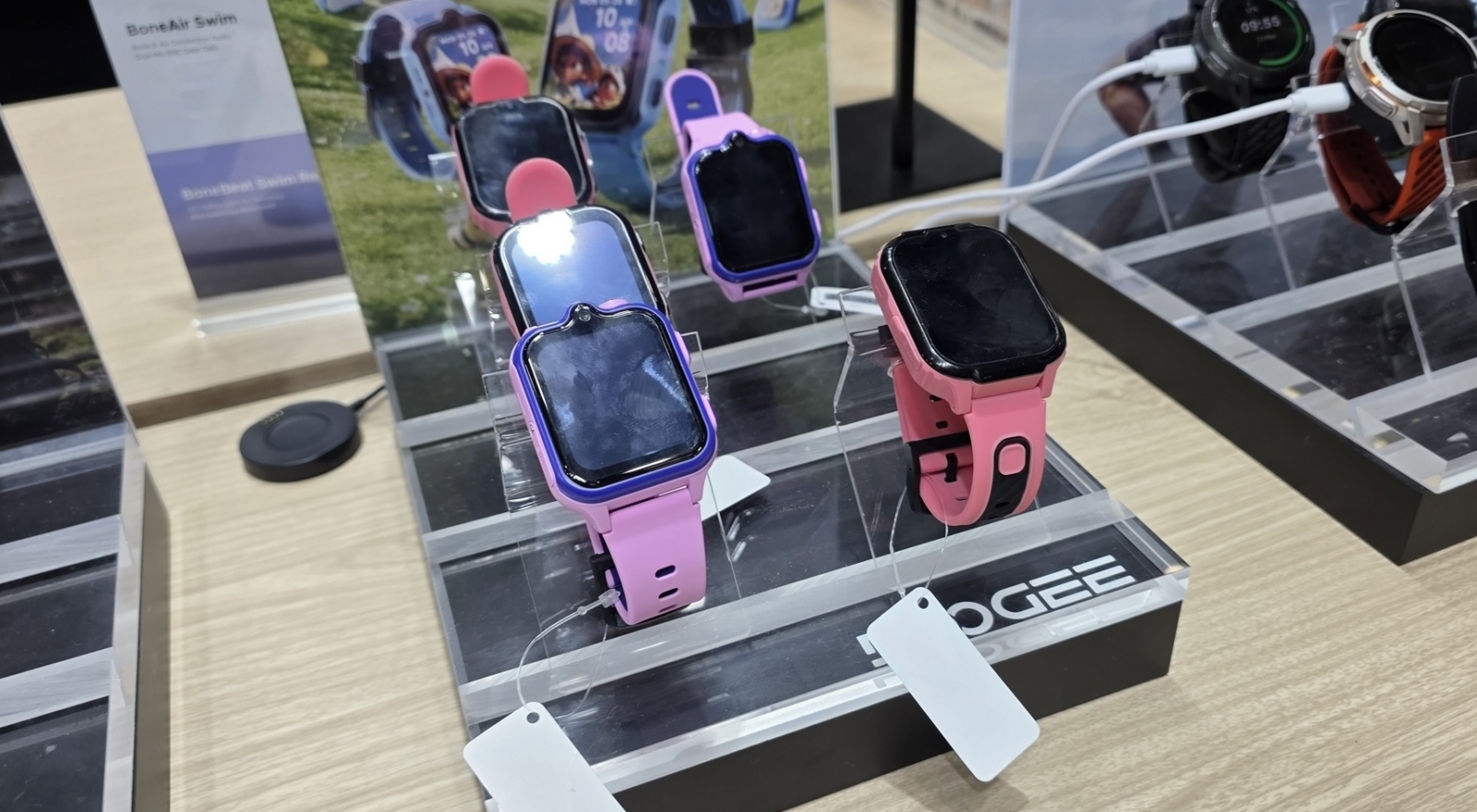 doogee-doogee-anyscene-s3-smartwatch-cover-a96581-001 DOOGEE Anyscene S3 connected smartwatch for children