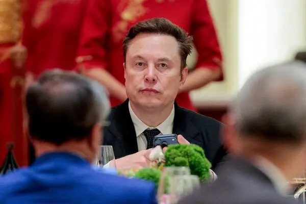 elon-musk-xai-dario-amodei-cover-a96673-001 Elon Musk Backs Dario Amodei’s Call to Slow the AI Race—Without Specific xAI Commitments