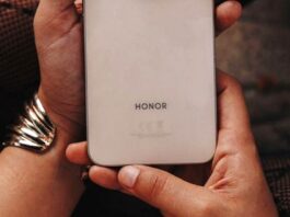 Honor smartphone promotional image