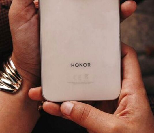 Honor smartphone promotional image