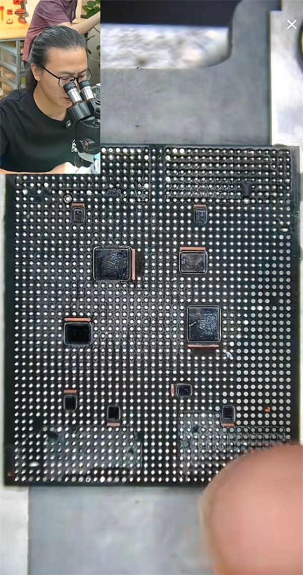 Teardown view of internal components in the Huawei Mate XT 2