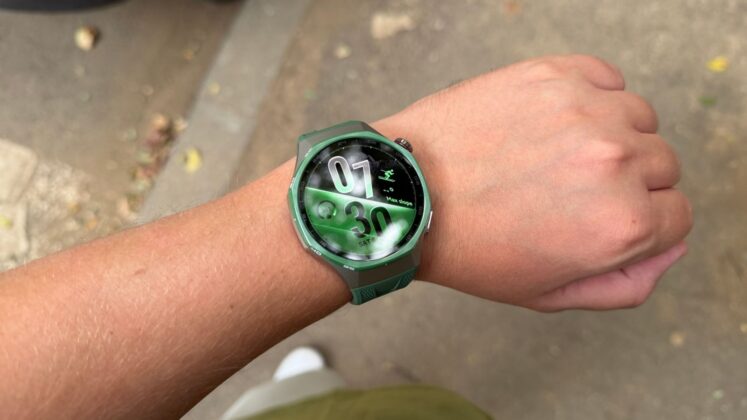 Huawei Watch GT 7 Pro Review: 21-Day Battery Claim Meets New Indoor Ski Tracking
