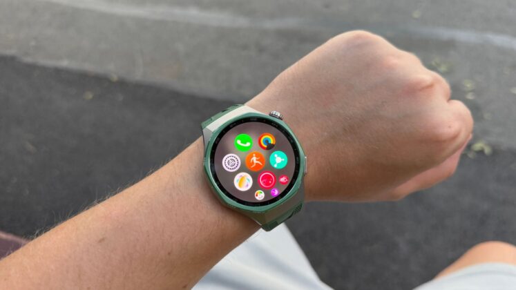 Huawei Watch GT 7 Pro Review: 21-Day Battery Claim Meets New Indoor Ski Tracking