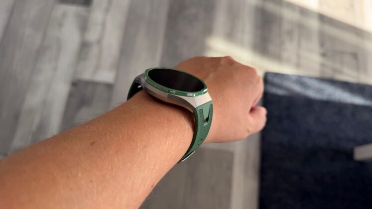 Huawei Watch GT 7 Pro Review: 21-Day Battery Claim Meets New Indoor Ski Tracking