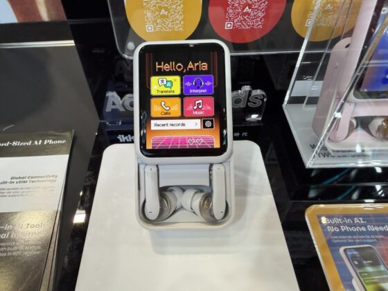 iKKO ActiveBuds AB02 earbuds and Android-based charging case
