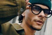 Insta360-related smart glasses imagery accompanying a report on the company’s external-battery patent.