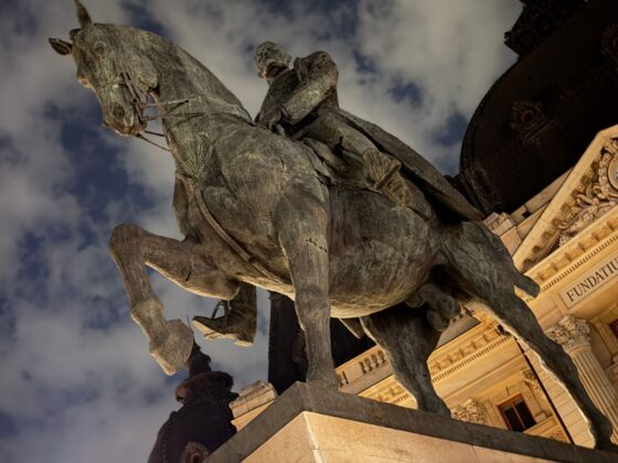 iPhone 18 Pro Max Camera Test: Variable Aperture Adds Physical Depth Control