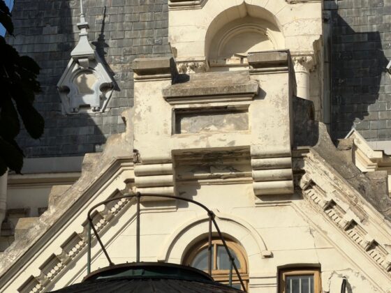 iPhone 18 Pro Max Camera Test: Variable Aperture Adds Physical Depth Control
