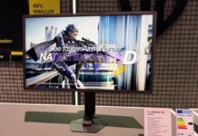 LG UltraGear G5 25G590B Targets Esports With Native 1,000Hz Full HD IPS Panel LG UltraGear G5 25G590B esports monitor on display